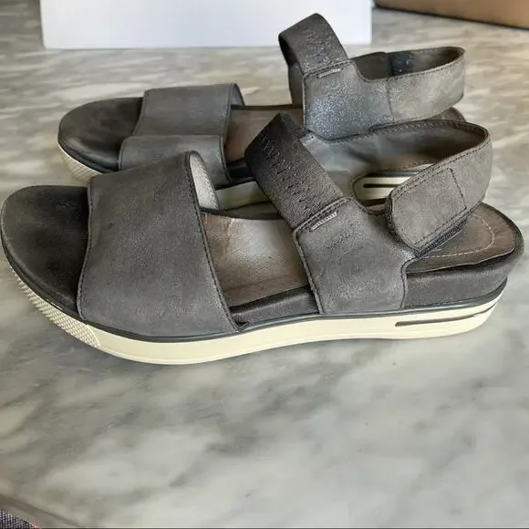 Eileen Fisher Gray Leather Somer Sandals - Picture 5 of 10